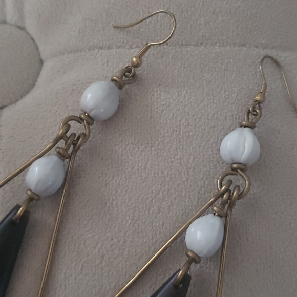 NWOT handmade drop earrings from Nigeria - Picture 6 of 8